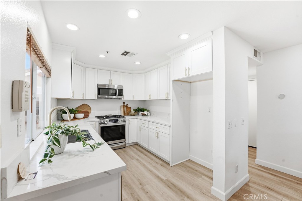 MLS #PW25275802 image #10