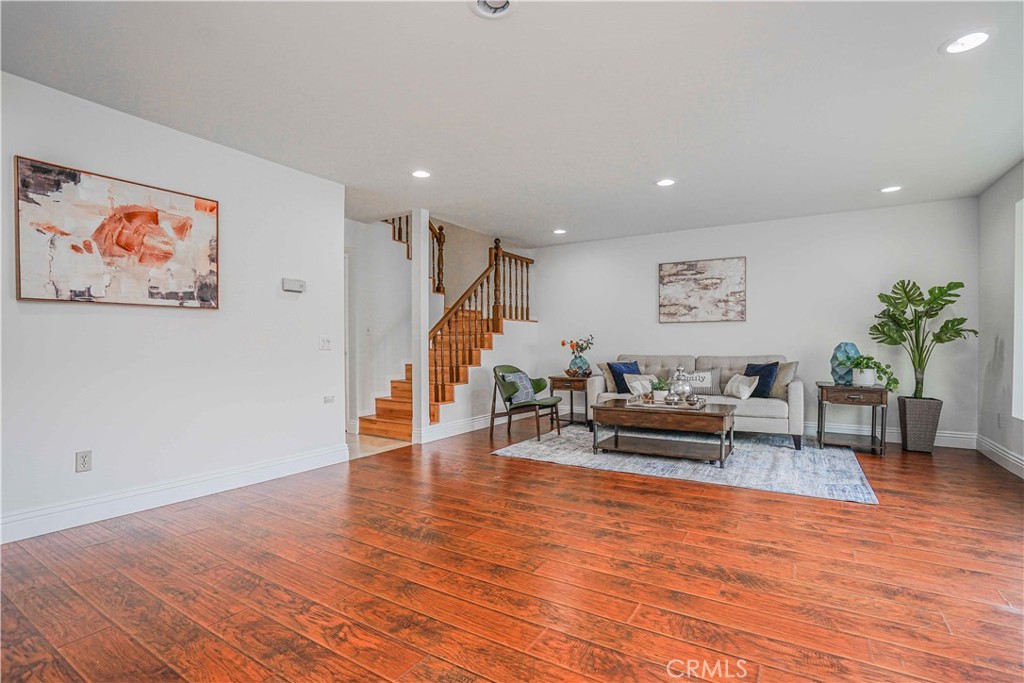 MLS #PW25275958 image #4