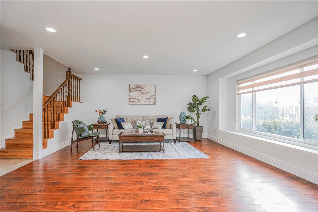 MLS #PW25275958 image #5