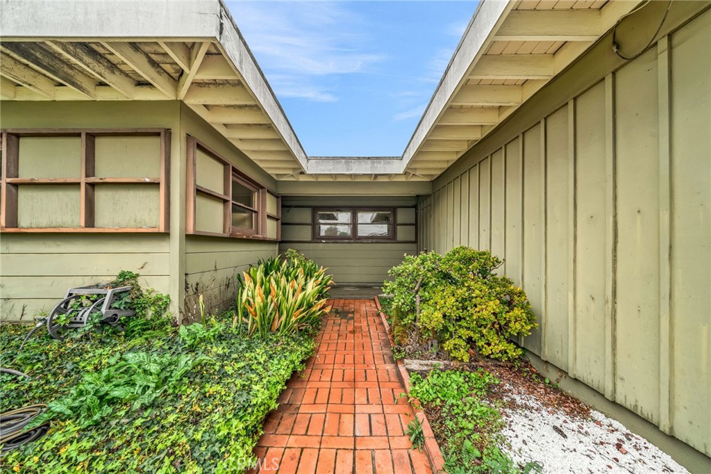 MLS #PW25276262 image #2