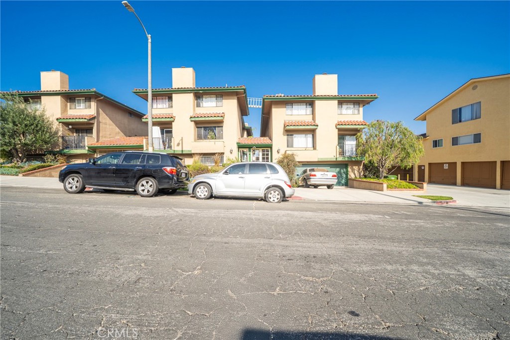 MLS #PW25277228 image #3