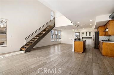 MLS #PW25277333 image #0