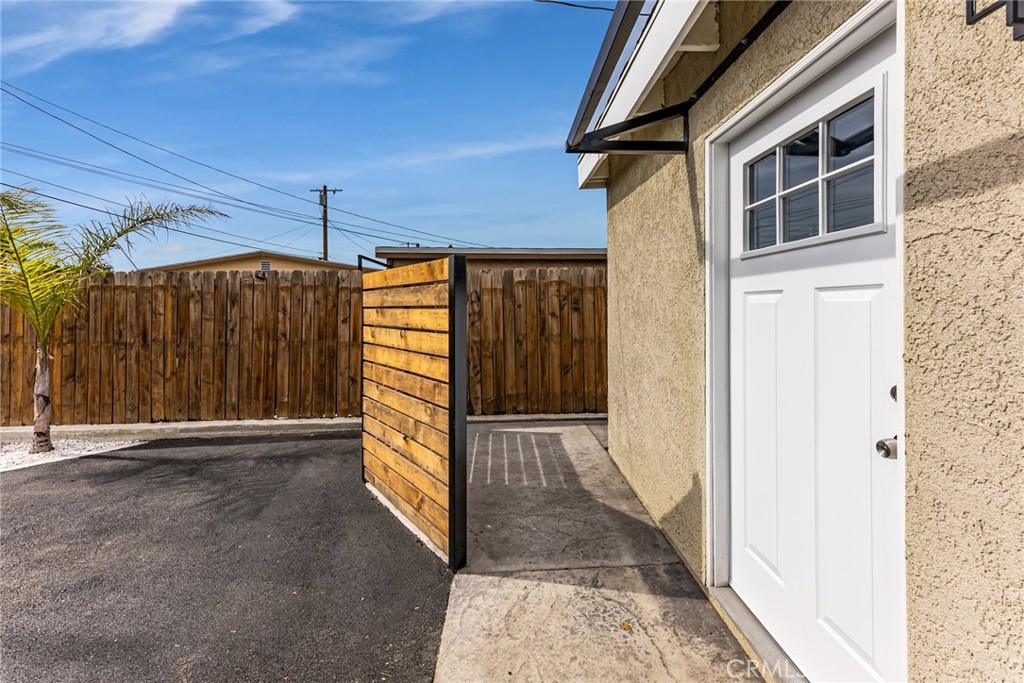 MLS #PW25277379 image #0