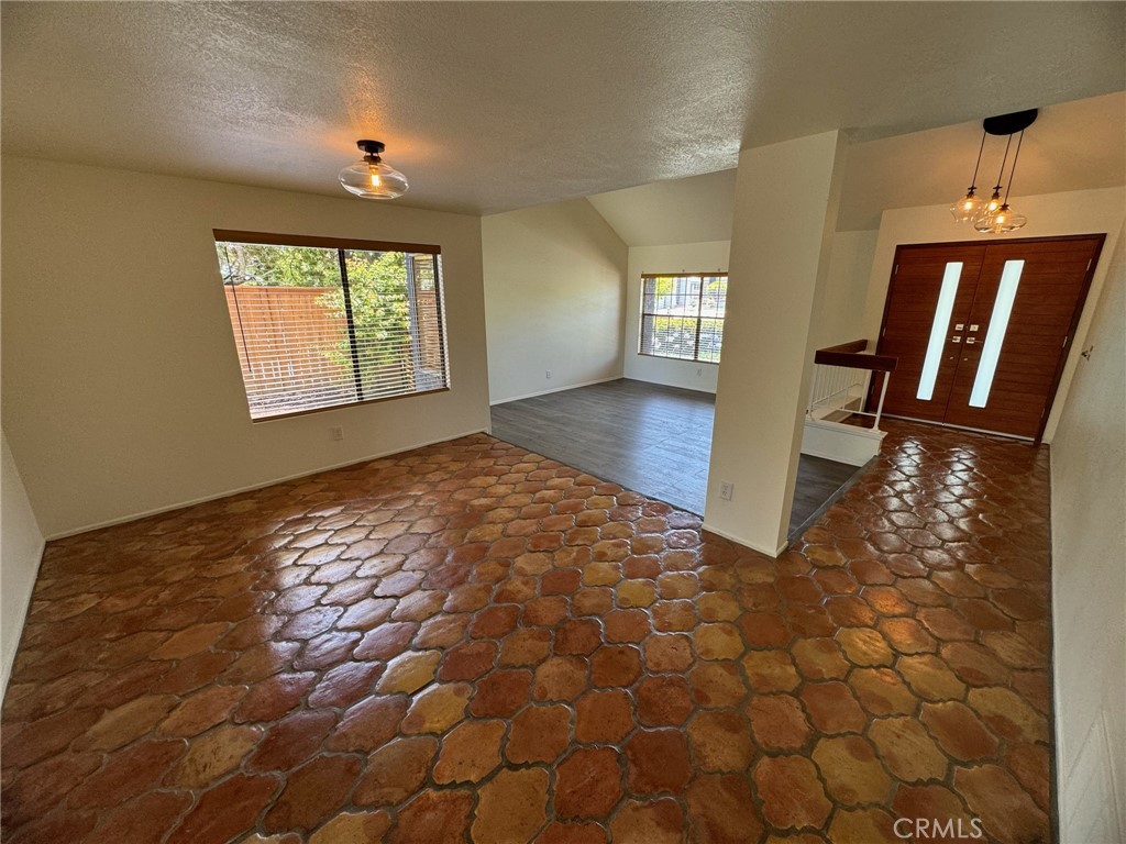 MLS #PW25278110 image #5