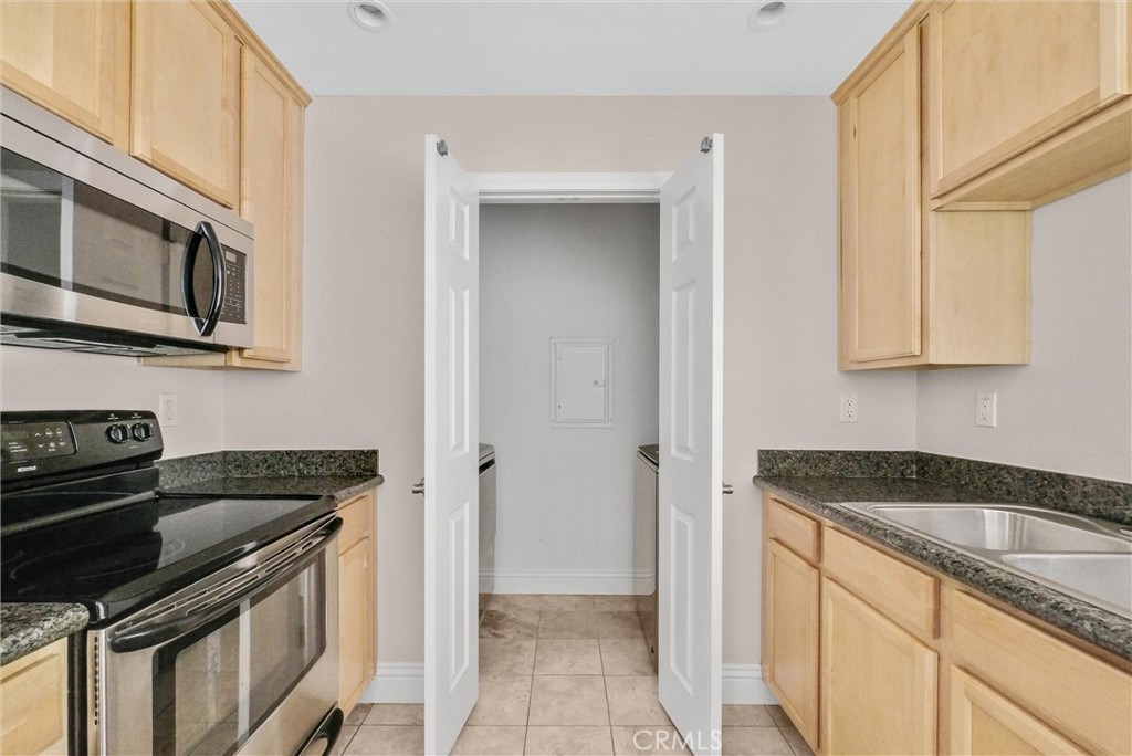 MLS #PW25278328 image #11