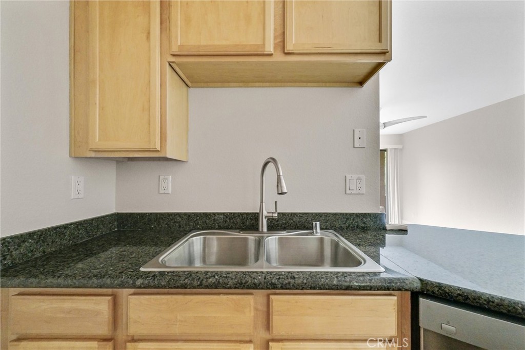 MLS #PW25278328 image #8