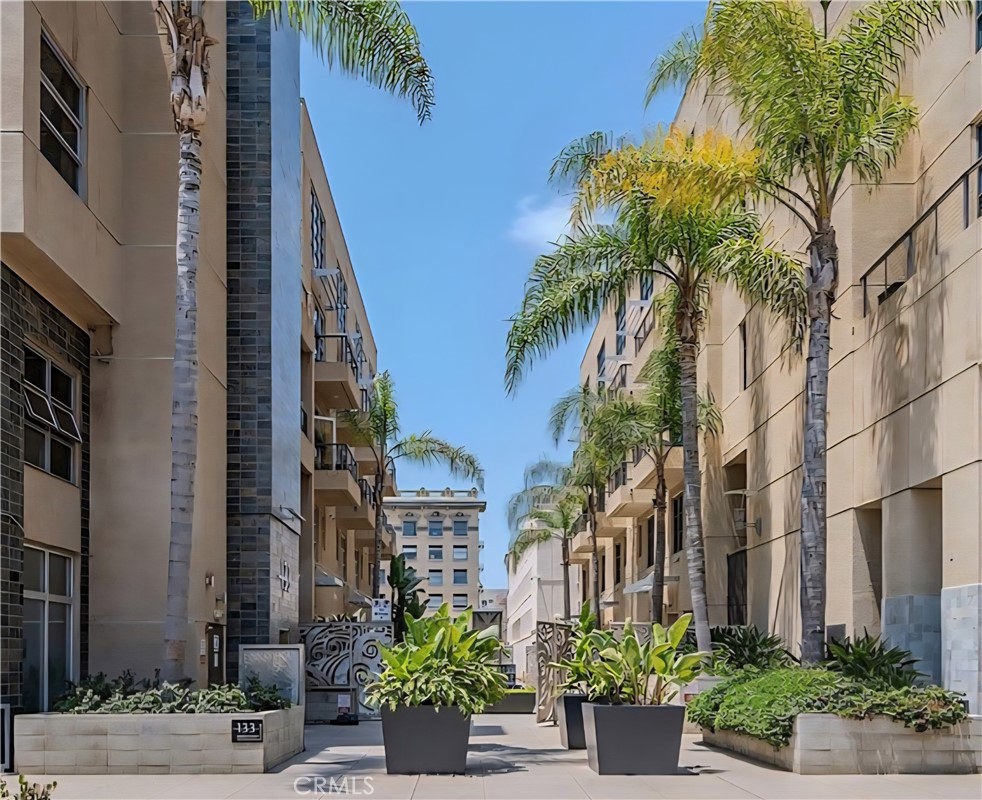 MLS #PW25278422 image #1