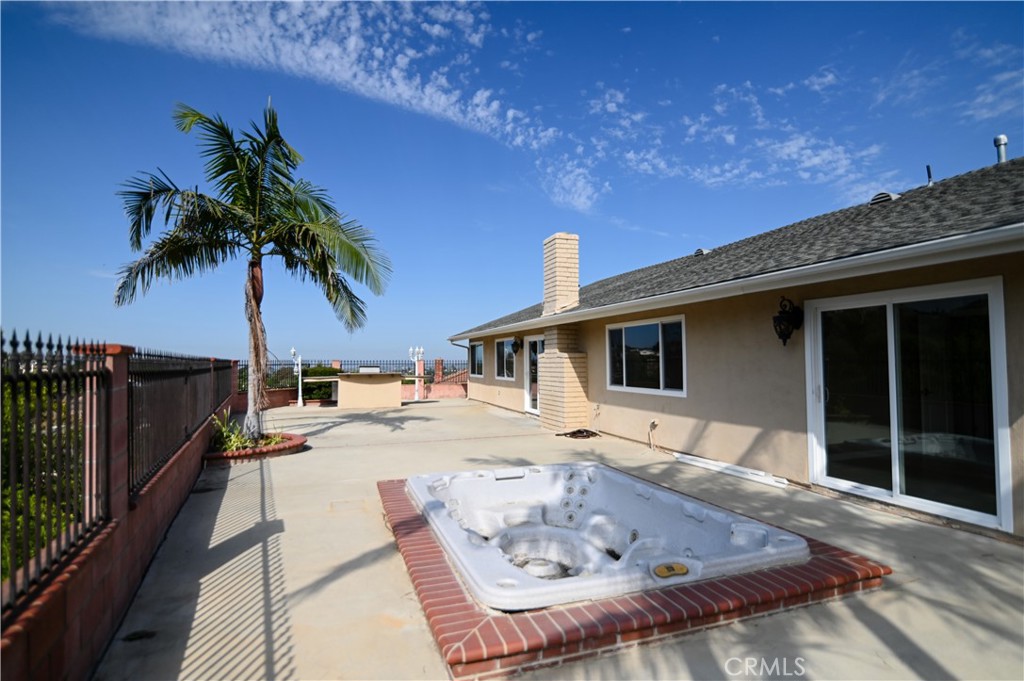 MLS #PW25280780 image #1