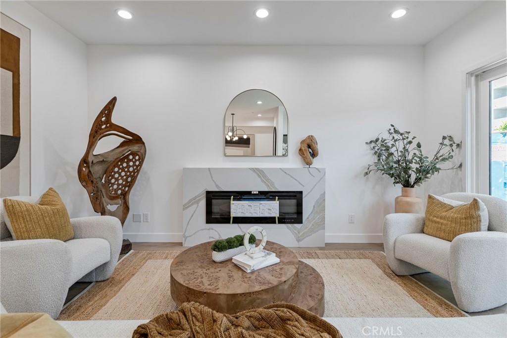 MLS #PW25281393 image #4