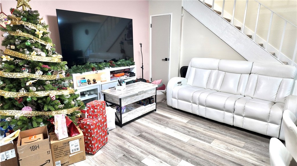 MLS #PW25282135 image #2