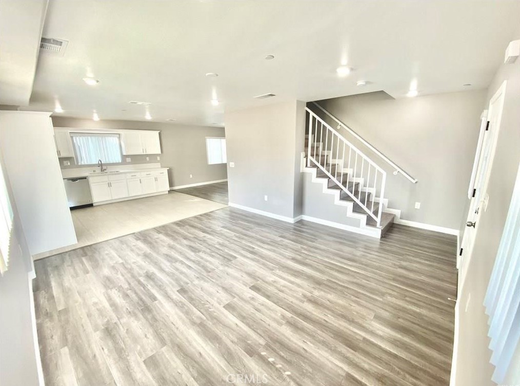 MLS #PW25282280 image #2