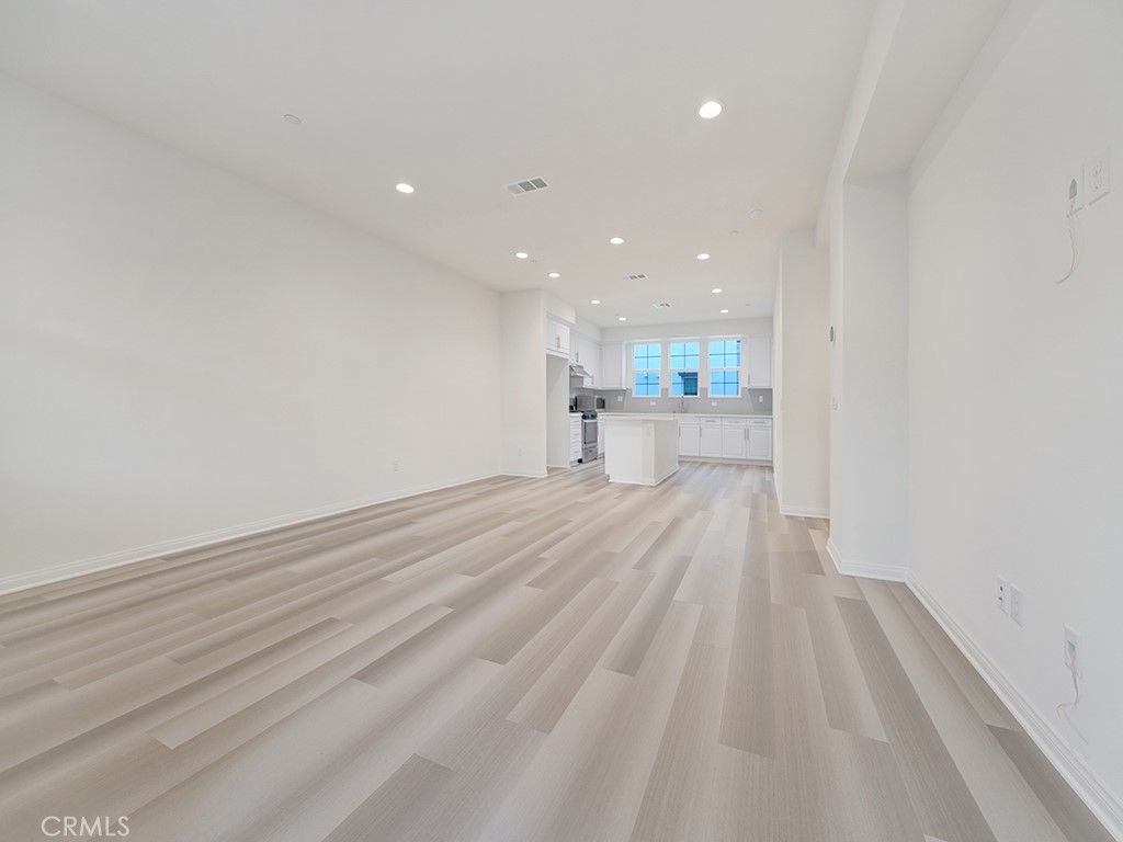 MLS #PW25282346 image #3