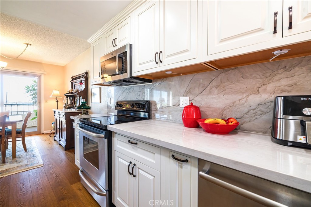 MLS #PW25282381 image #1