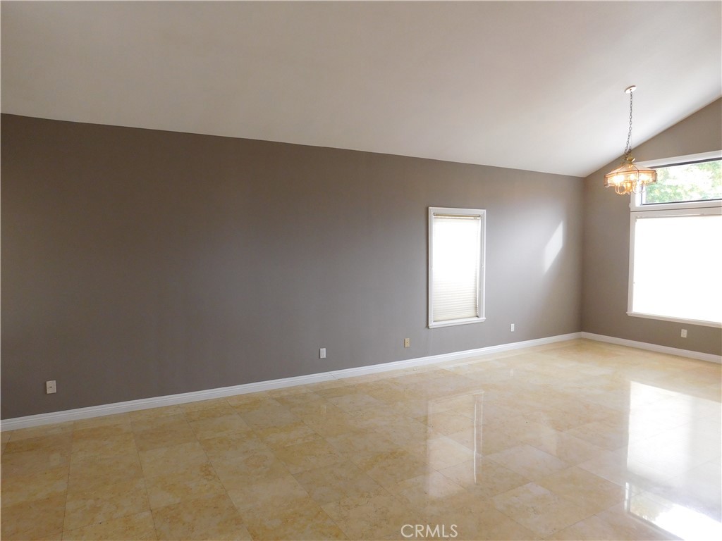 MLS #PW26005039 image #2