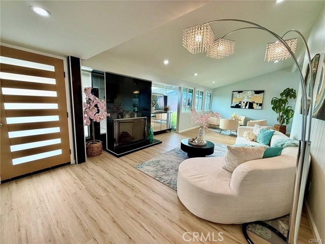 MLS #RS25236935 image #2