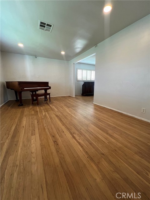 MLS #RS25238400 image #1