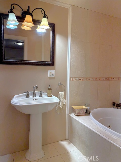 MLS #RS25262293 image #9