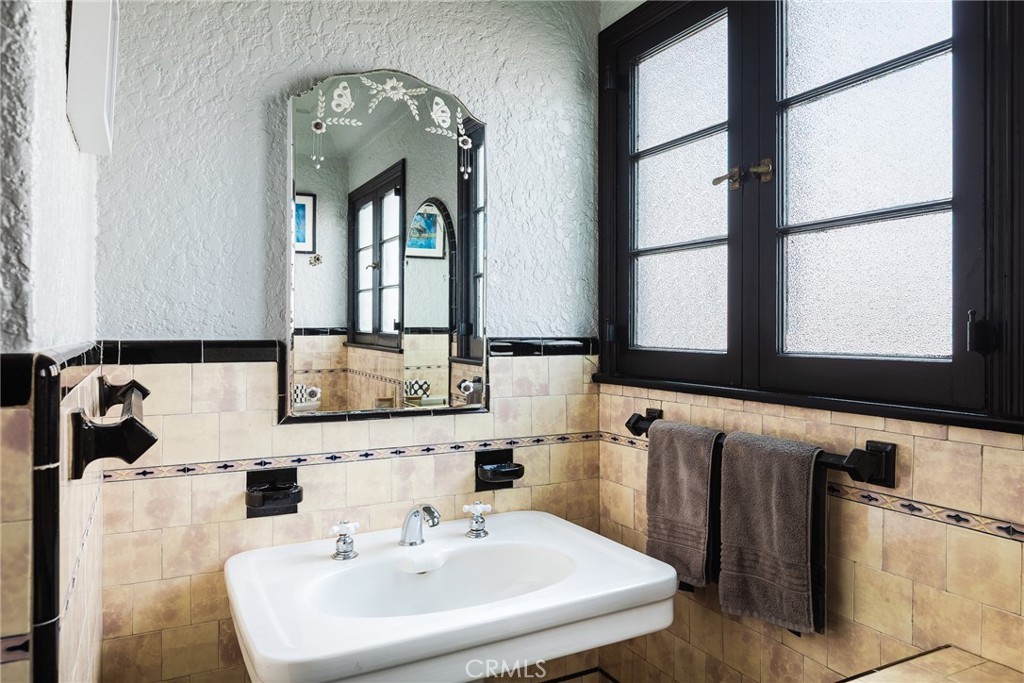 MLS #SB25056661 image #30