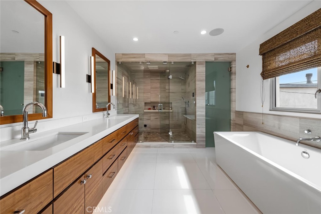 MLS #SB25093362 image #15