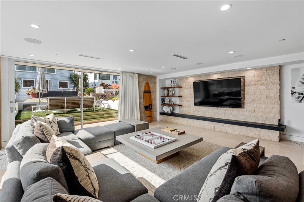 MLS #SB25093362 image #18