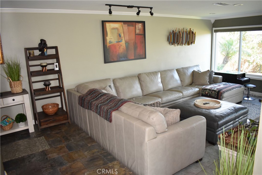 MLS #SB25097178 image #6