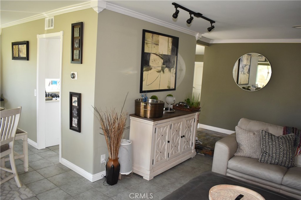 MLS #SB25097178 image #9