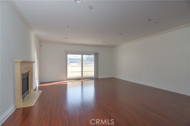 MLS #SB25098743 image #5