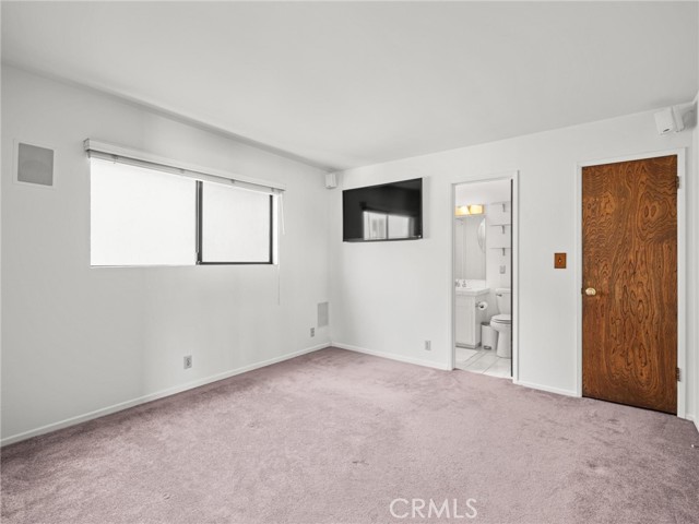 MLS #SB25102734 image #9