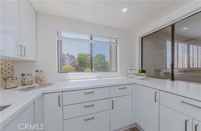 MLS #SB25105382 image #5