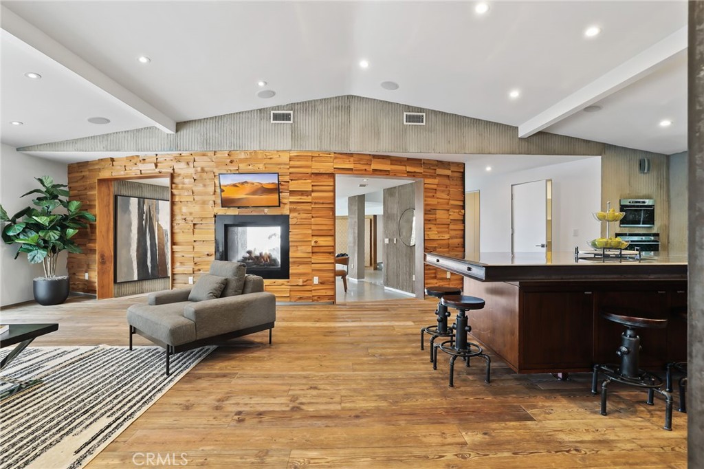 MLS #SB25105659 image #9