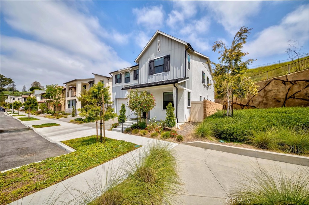 MLS #SB25108457 image #2