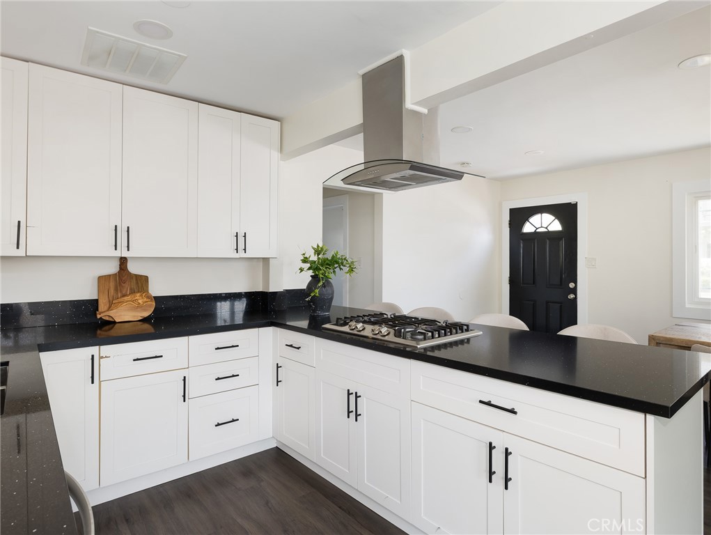 MLS #SB25111600 image #10