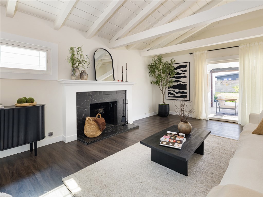 MLS #SB25111600 image #4