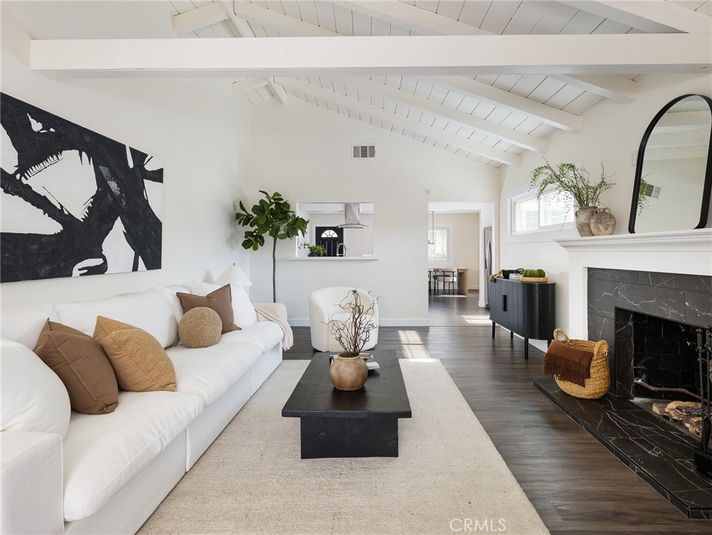 MLS #SB25111600 image #6