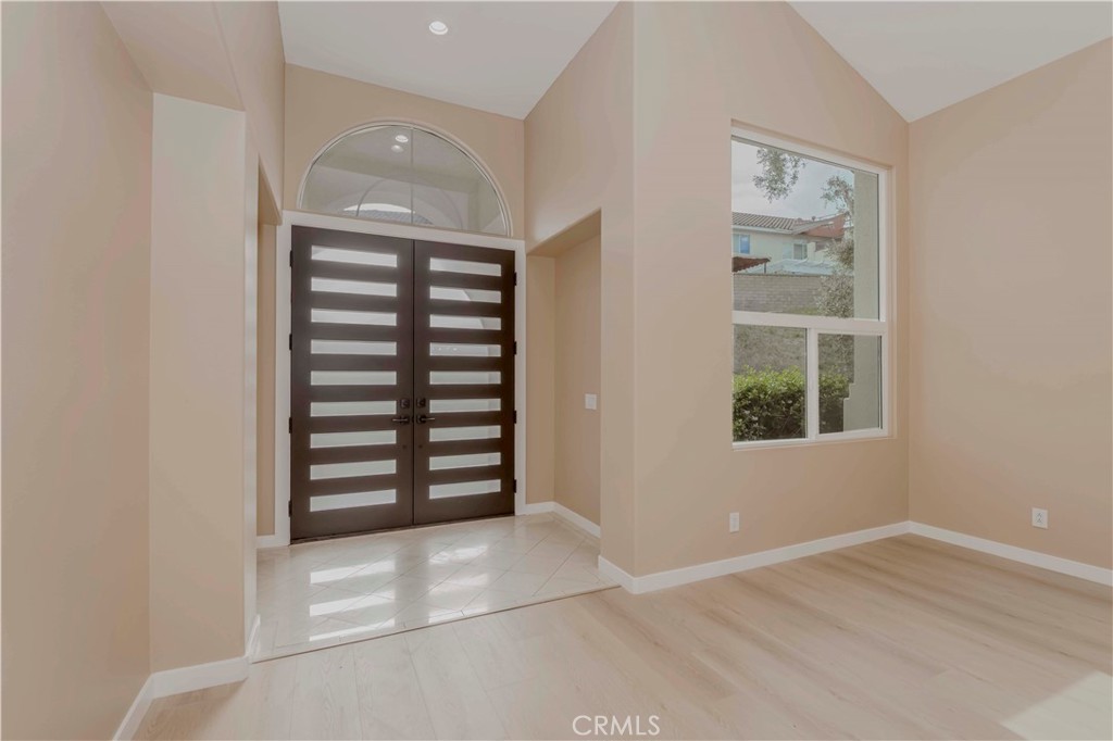 MLS #SB25113559 image #3