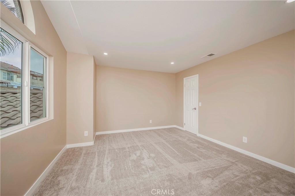 MLS #SB25113559 image #38