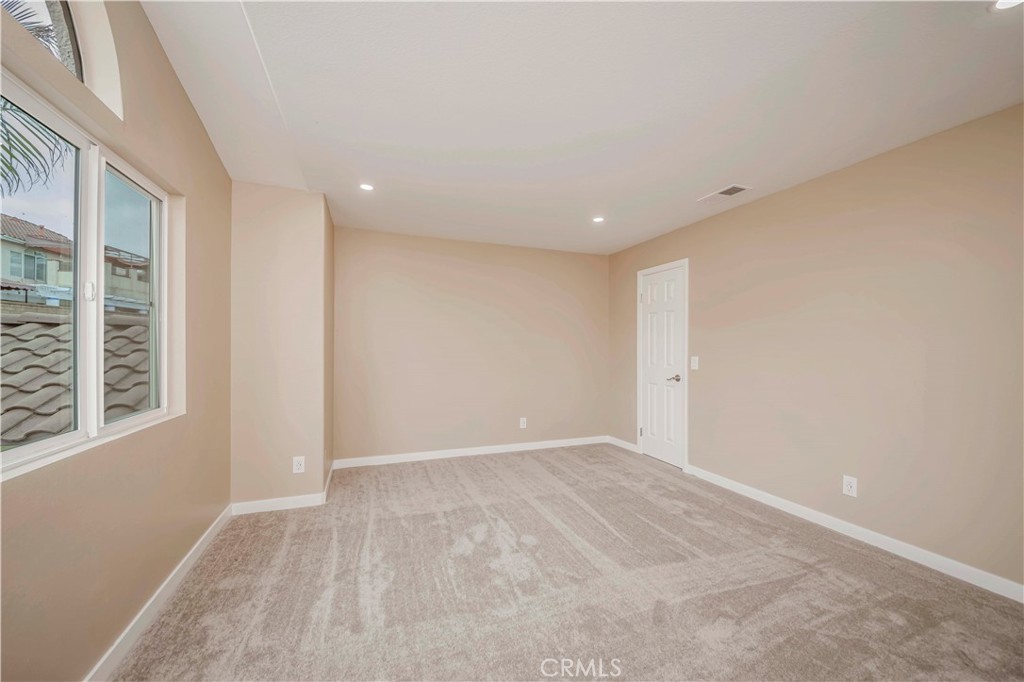 MLS #SB25113645 image #38