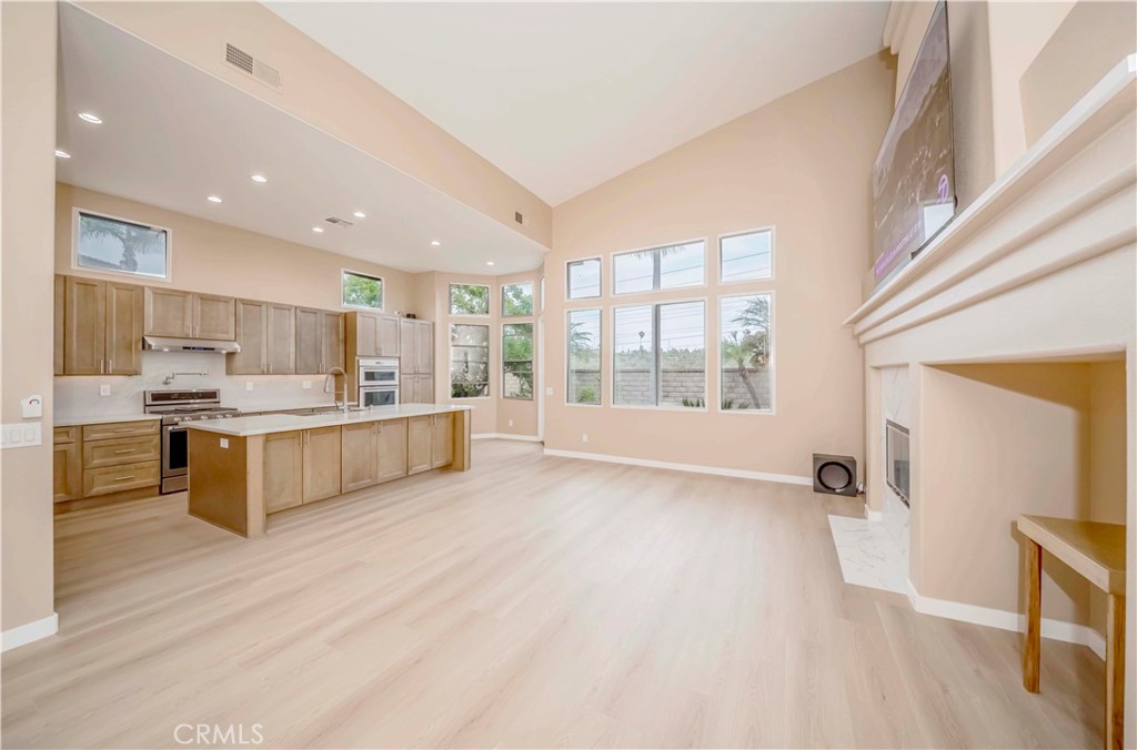 MLS #SB25113645 image #9