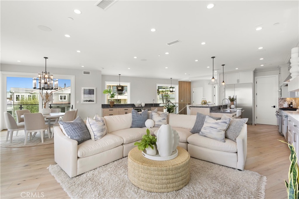 MLS #SB25114553 image #9