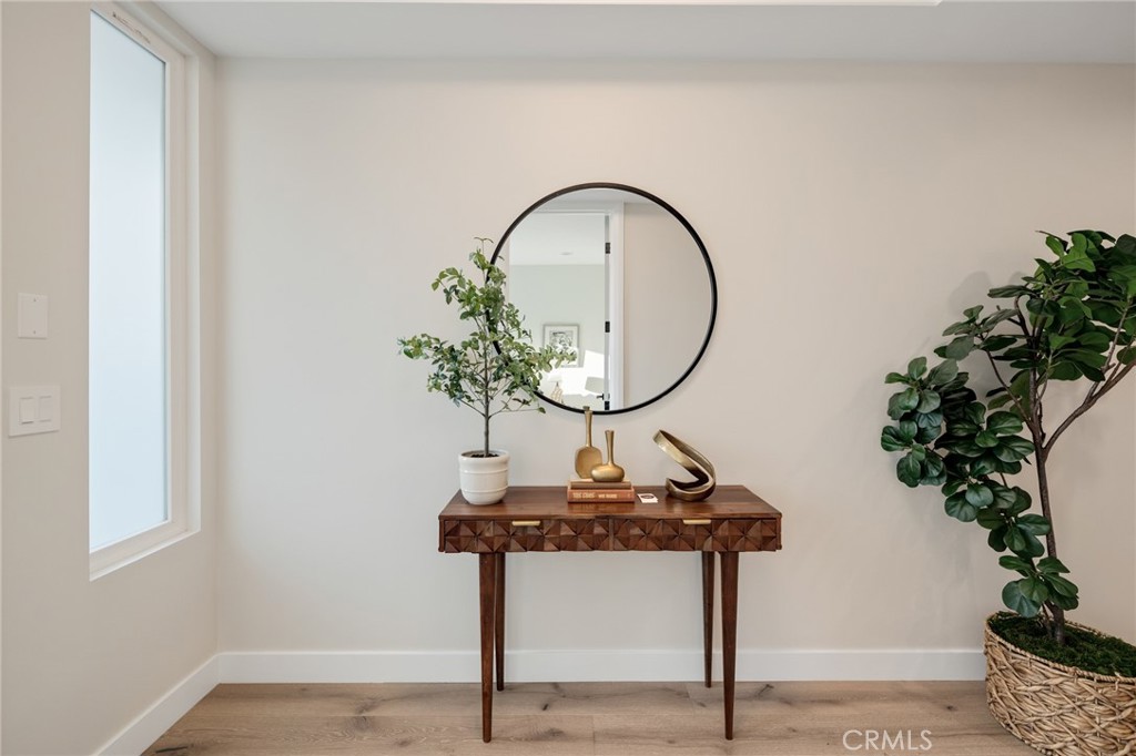 MLS #SB25115547 image #5