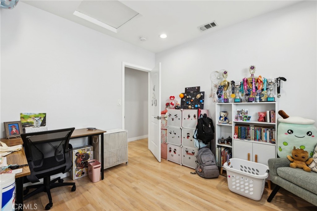 MLS #SB25115559 image #11