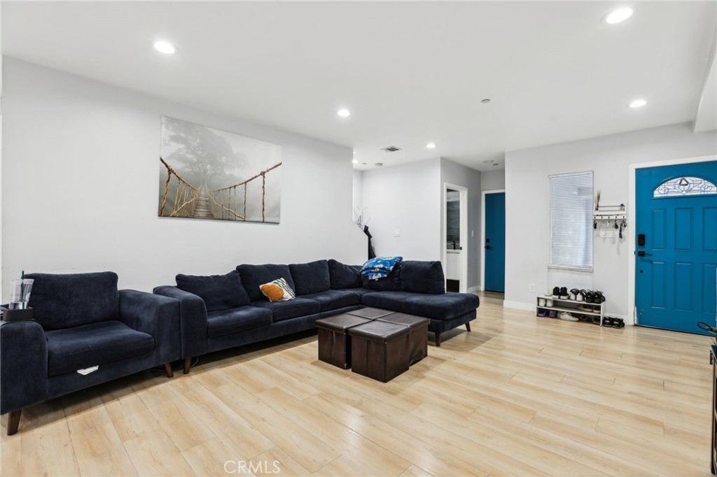 MLS #SB25115559 image #2