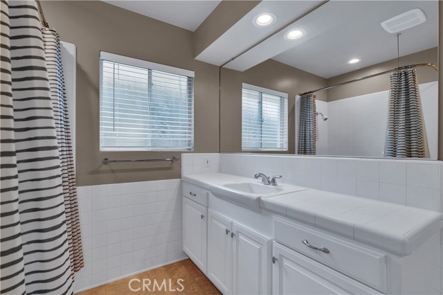 MLS #SB25122270 image #9