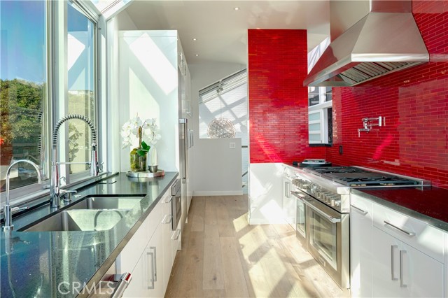 MLS #SB25122574 image #11