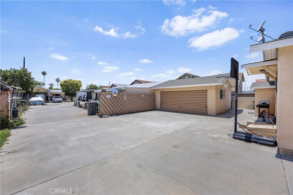 MLS #SB25125083 image #3