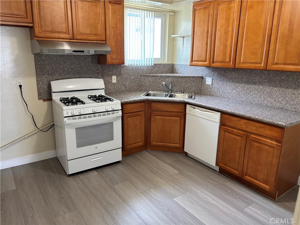 MLS #SB25131733 image #2