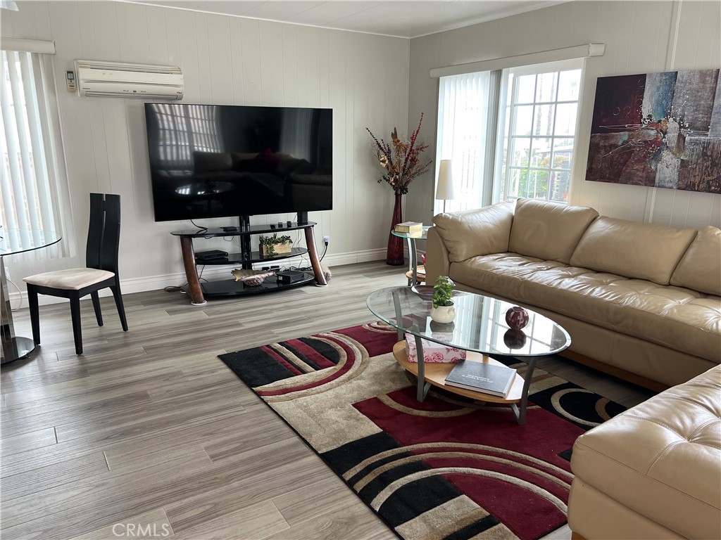 MLS #SB25134127 image #9