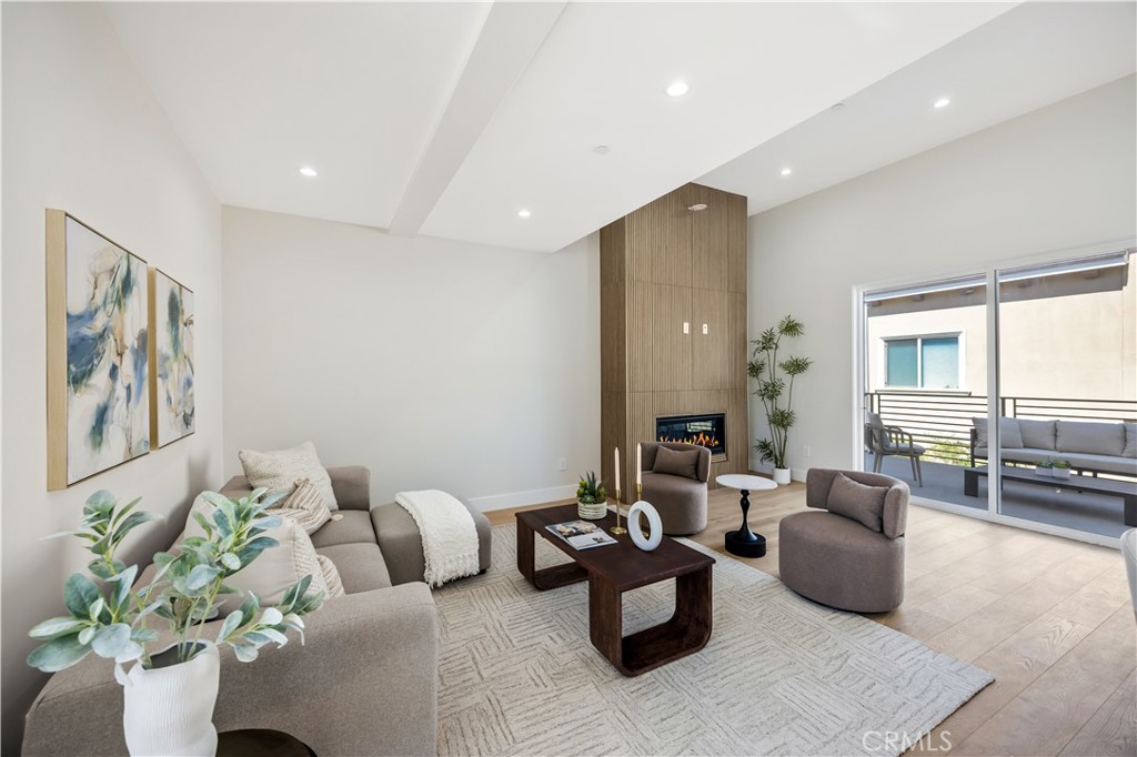 MLS #SB25138308 image #8