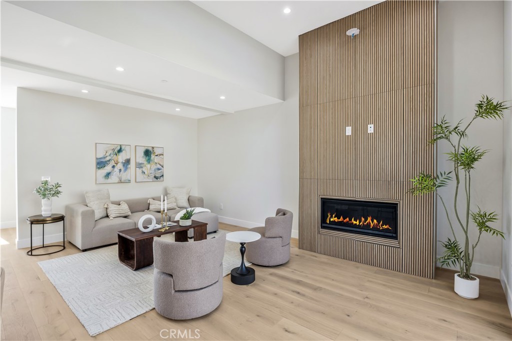 MLS #SB25138308 image #9