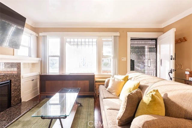 MLS #SB25140967 image #4